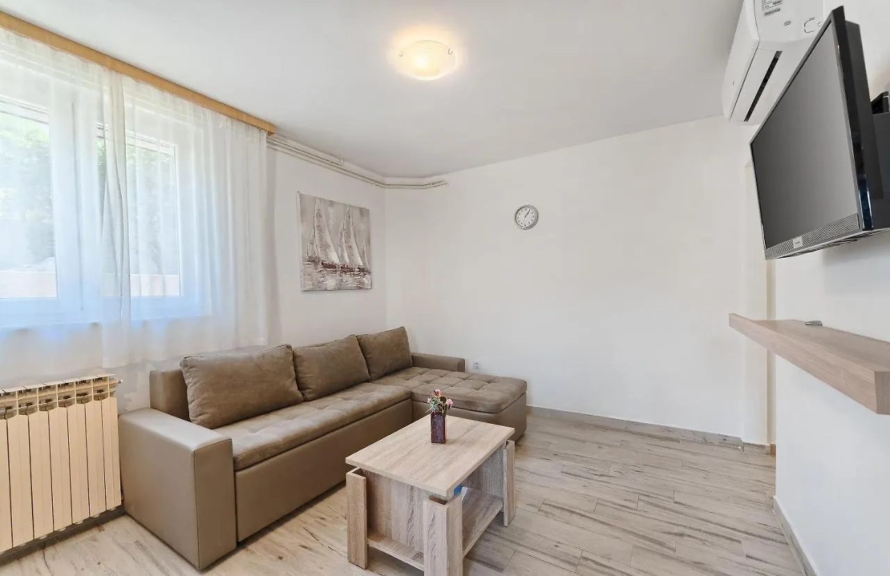 Apartmani Marina Trogir 3*,  Croatia