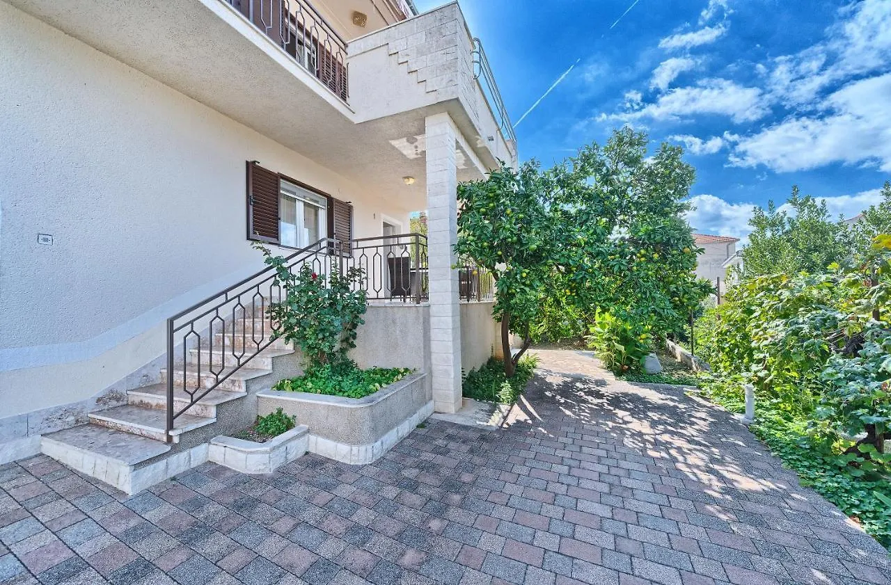 Apartmani Marina Trogir Croácia